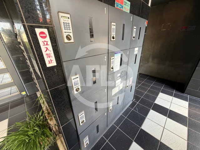 その他共有部分　アクティコートクリスタル京橋　宅配ボックス