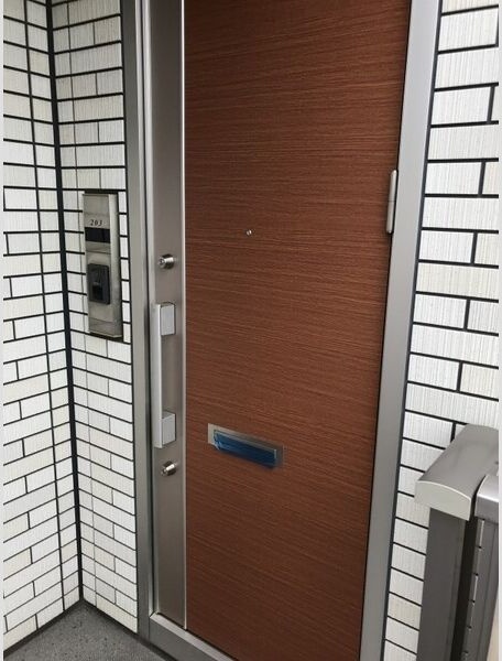 玄関　名古屋で一番初期費用の安い賃貸専門の不動産会社です(^^)