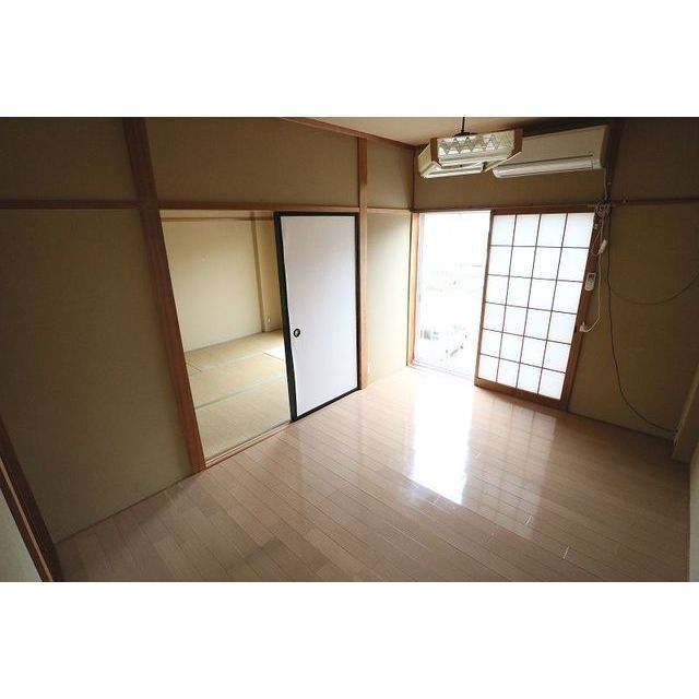 居室・リビング　※別部屋の写真になります