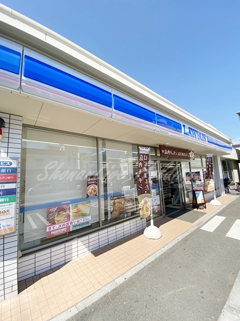 コンビニ　ローソン 藤沢三丁目店（コンビニ）まで539m