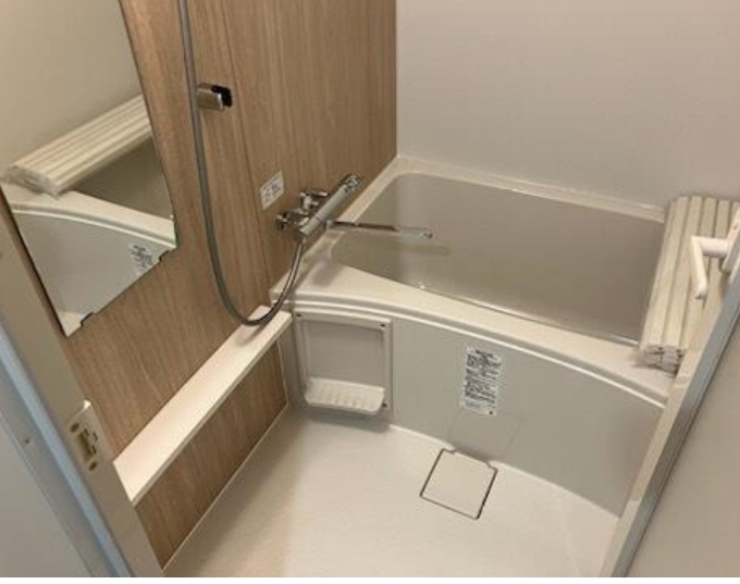 バス・シャワールーム　参照：別部屋です。