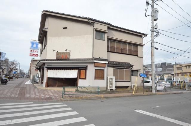 飲食店　中華そば青葉（飲食店）まで332m