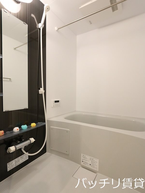 バス・シャワールーム　同シリーズの別のお部屋の画像。現況を優先します。