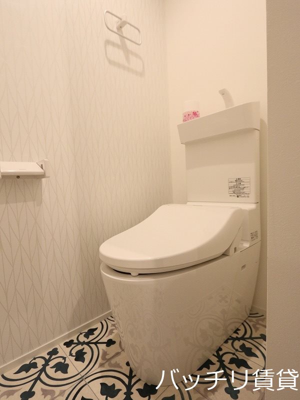 トイレ　同シリーズの別のお部屋の画像。現況を優先します。