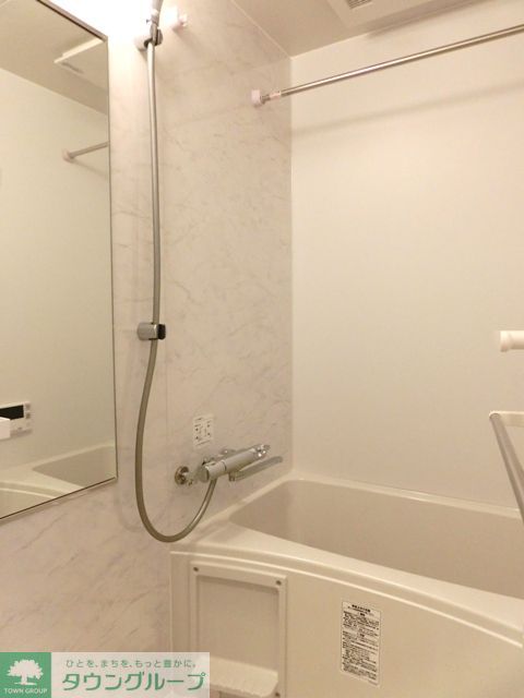 バス・シャワールーム　※写真は同タイプ住戸です。