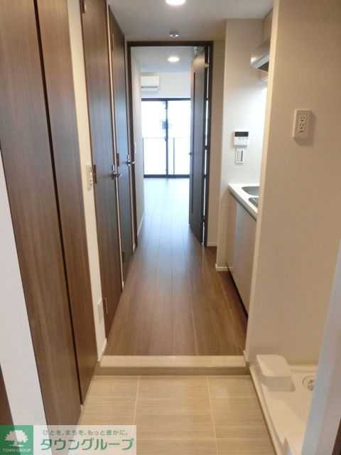玄関　※写真は同タイプ住戸です。