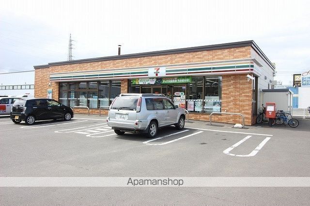 コンビニ　セブン－イレブン恵庭恵み野西店（コンビニ）まで482m