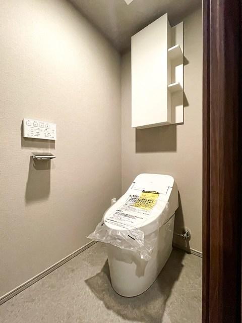 トイレ　※写真は同タイプ住戸です。