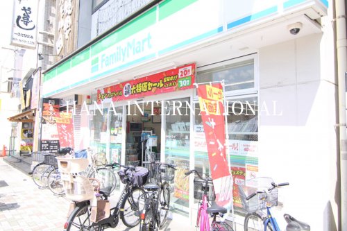 コンビニ　ファミリーマート一之江三丁目店（コンビニ）まで90m