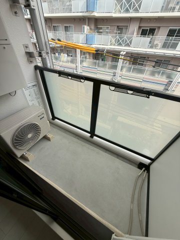 バルコニー　同物件別部屋写真