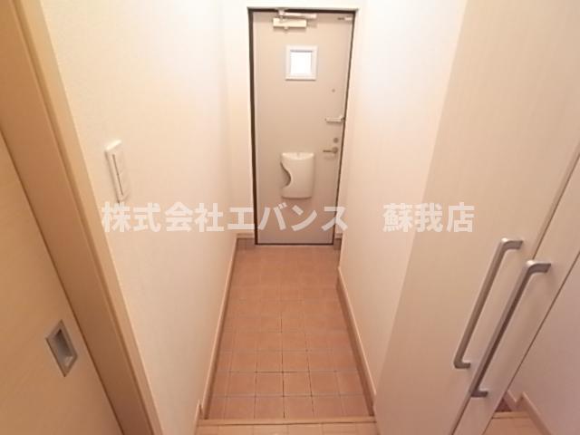玄関　落ち着いた玄関です