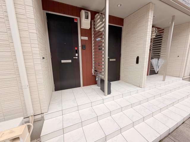エントランス　綺麗なエントランスです。