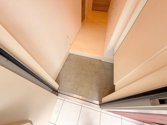 玄関　素敵な玄関は毎朝あなたを元気に送りだしてくれますよ。