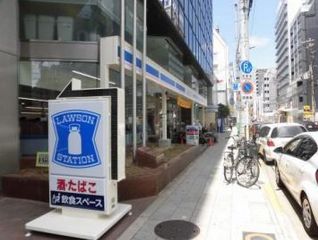 コンビニ　ローソン 博労町三丁目店（コンビニ）まで212m