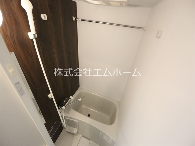 バス・シャワールーム　浴室暖房乾燥機付きお風呂