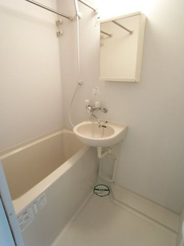 バス・シャワールーム　（別タイプ参考写真）スパシエエルヴィエントアース板橋タワー