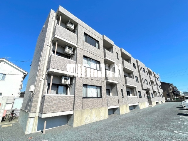 建物外観　綺麗なマンションですよ！