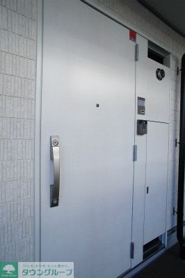 リブリ・ゆり本町の玄関写真