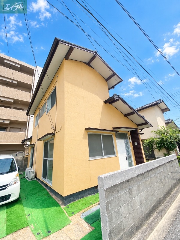 4DK Apartment in Kita-ku, Okayama, Okayama