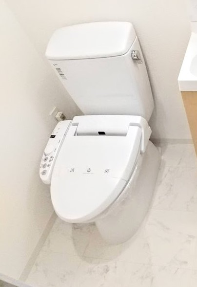 東急池上線 長原駅 徒歩4分 10階建 築16年のトイレ写真