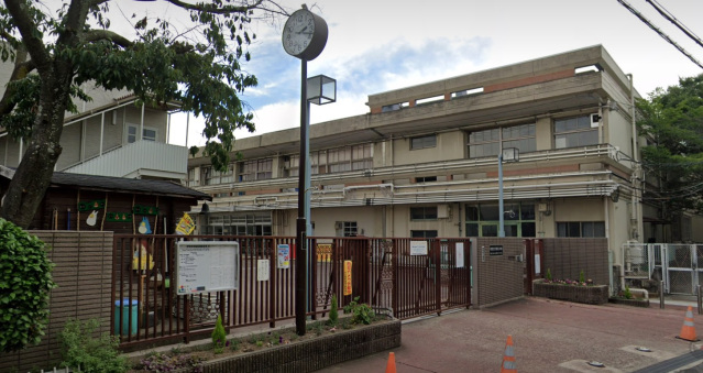 小学校　吹田市立千里第三小学校（小学校）まで1106m