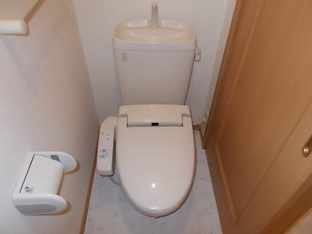 レジェンドのトイレ写真
