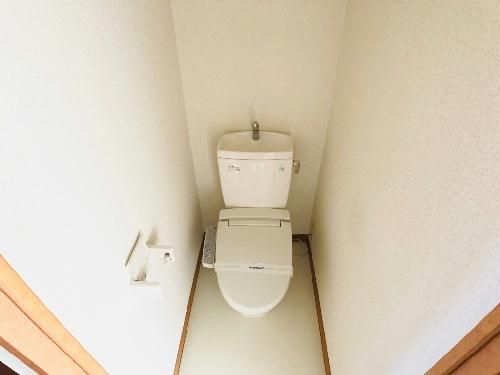 レオパレス花のトイレ写真