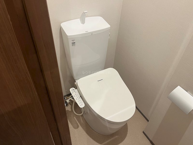 トイレ　同物件別部屋参考写真です
