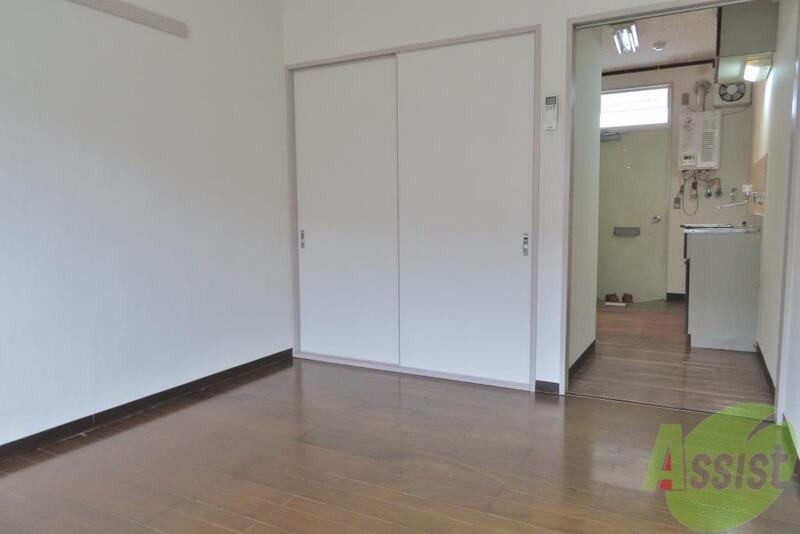 その他部屋・スペース　寝室はこんな感じでクローゼットもあり広々としてますね