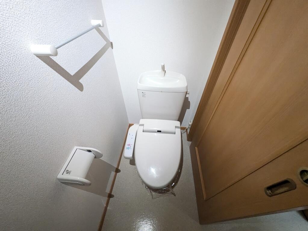 スクエアISのトイレ写真