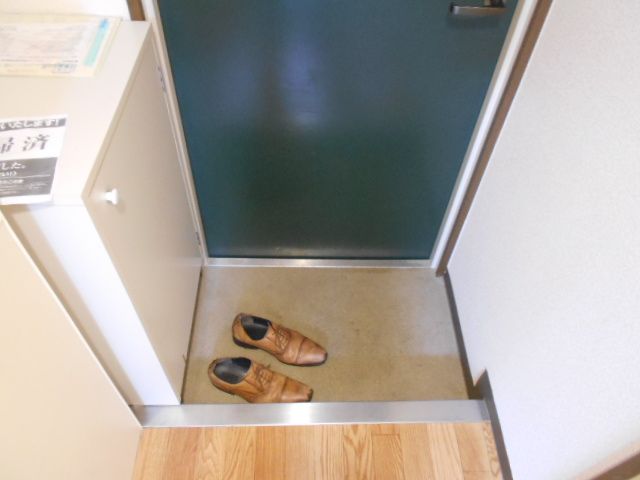 エリーフラッツ西京極の玄関写真