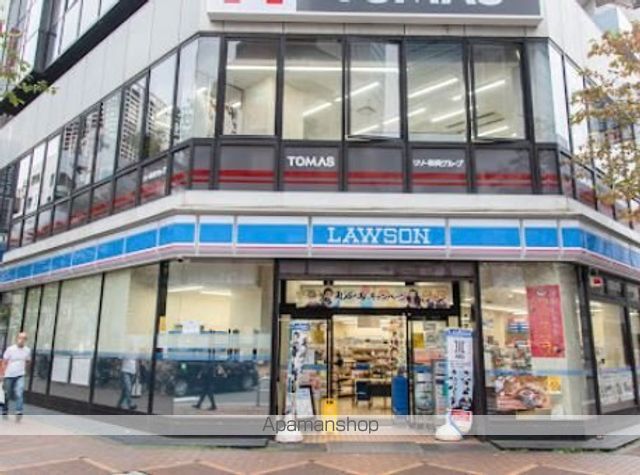 コンビニ　ローソン田町駅東口店（コンビニ）まで160m