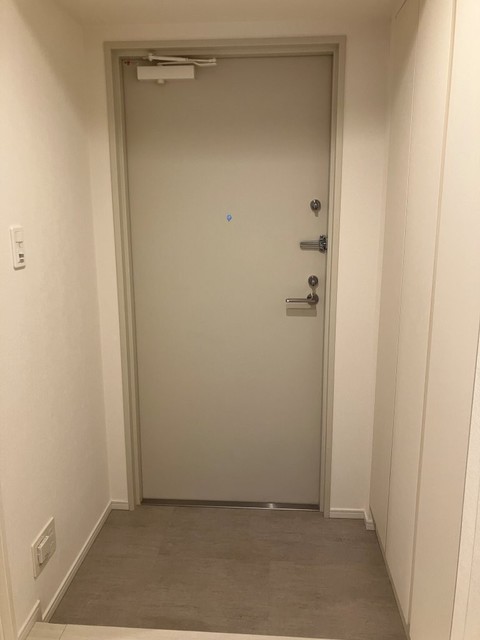 玄関　※写真は同タイプ住戸です。