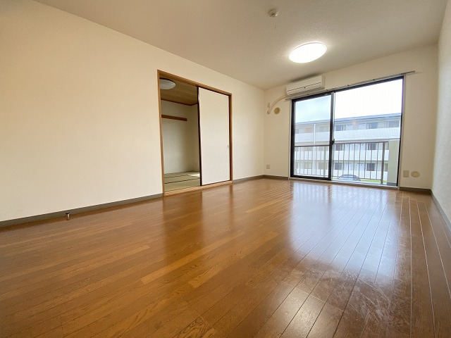 居室・リビング　別部屋参考写真