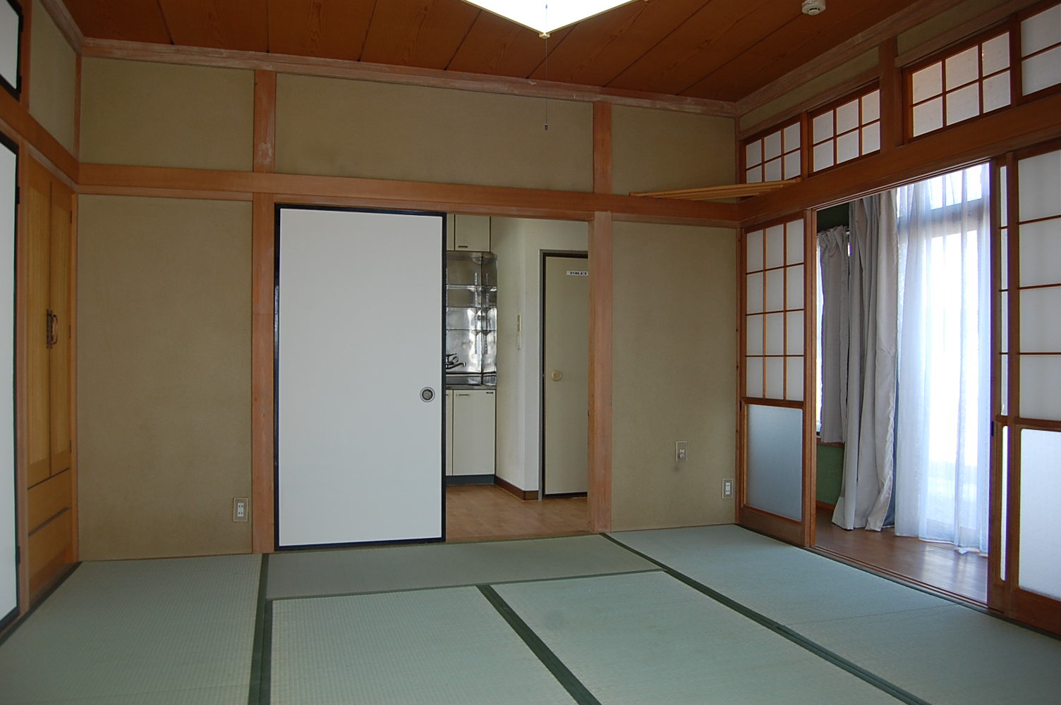 出塚住宅の内装写真