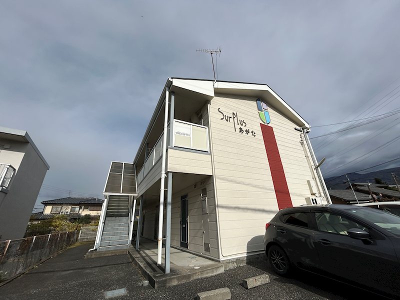 松本市県のマンションの建物外観