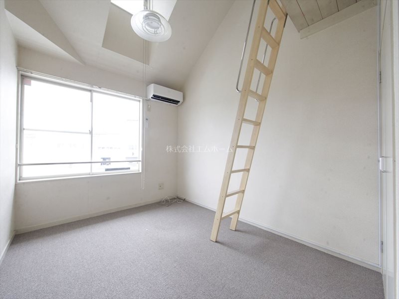 眺望　洋室6.0帖　エアコン完備　ロフト付き