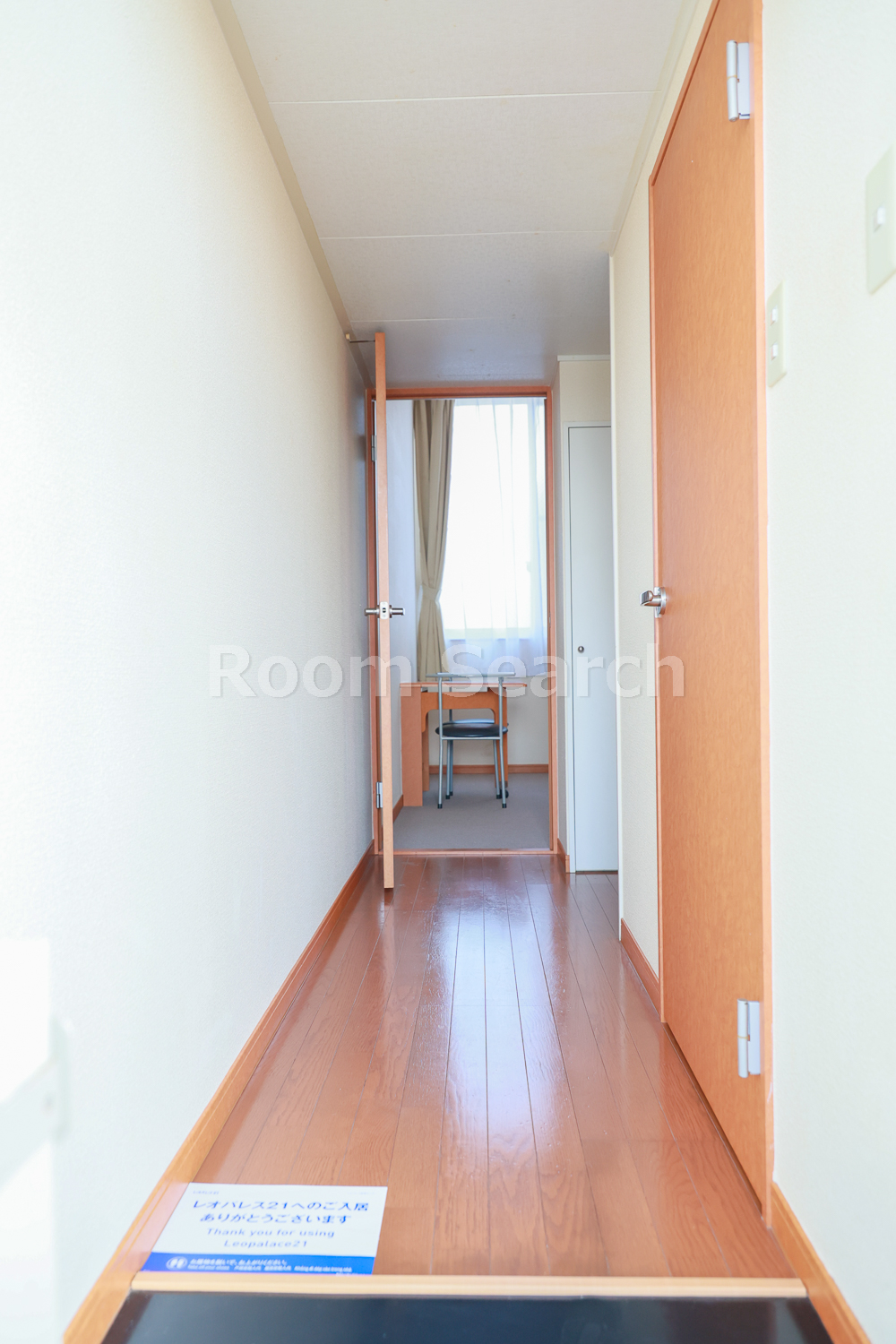 玄関　シューズ収納有