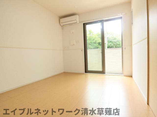 居室・リビング　使いやすい居間です