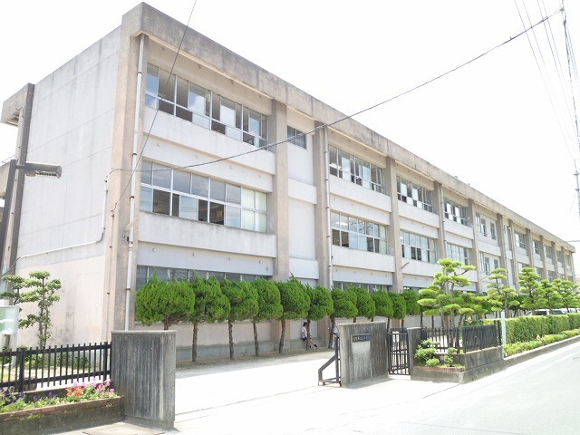 中学校　倉敷市立庄中学校（中学校）まで521m