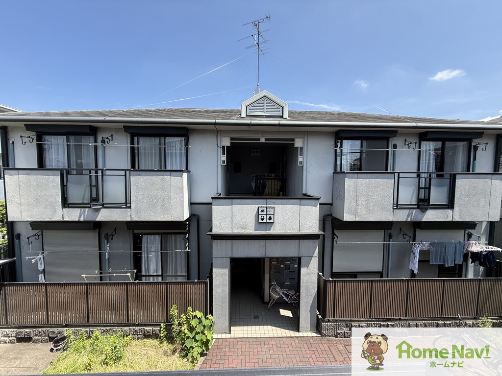 バルコニー　南向きで日当たり良好です。