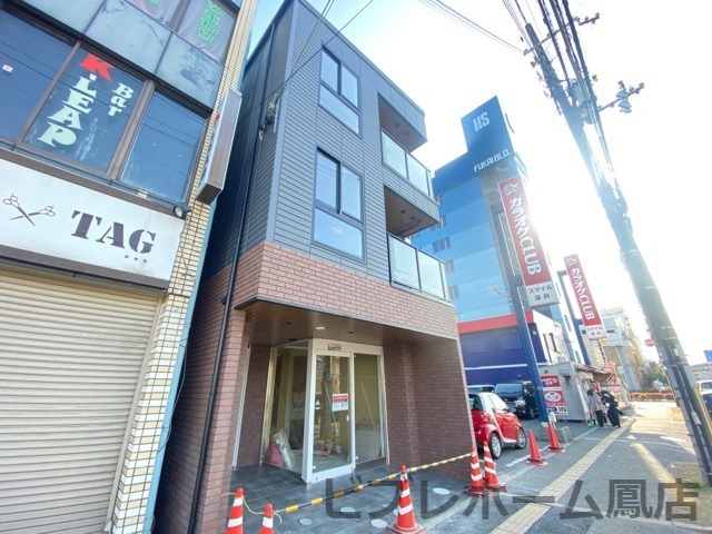 堺市中区深井清水町のマンションの建物外観