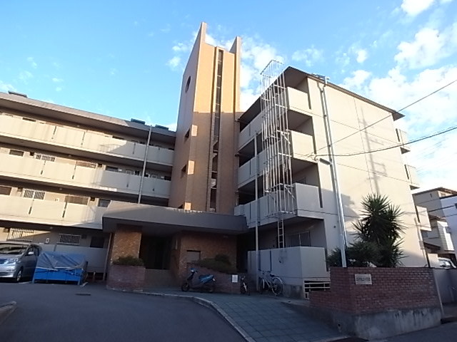 神戸市西区枝吉のマンションの建物外観