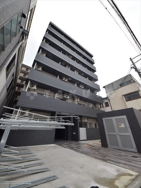 大阪市都島区内代町のマンションの建物外観