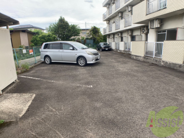 【仙台市若林区大和町のマンションの駐車場】