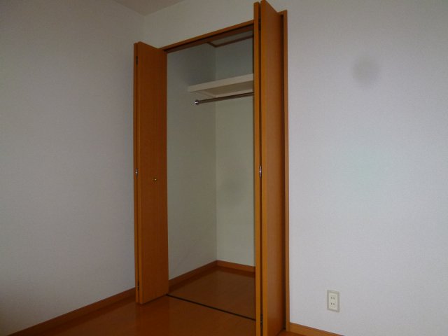 収納　同型モデル