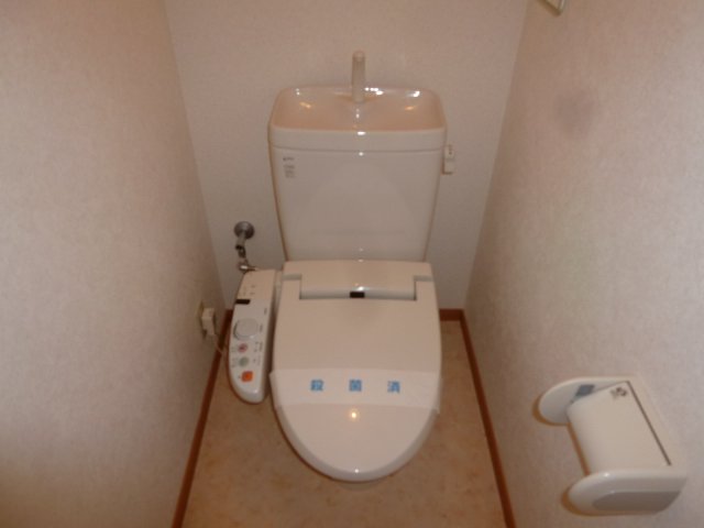 トイレ　同型モデル