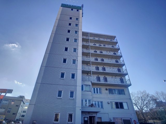 草津市草津のマンションの建物外観