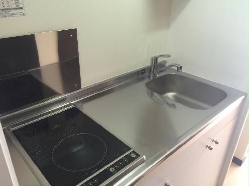 キッチン　設備・仕様は号室により異なる為、現況を優先致します。