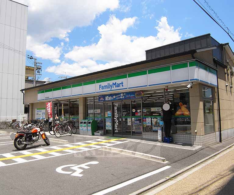 【京都市南区唐橋川久保町のマンションのコンビニ】